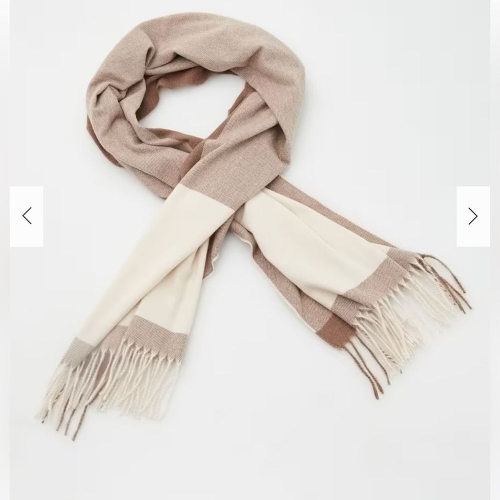 Check scarf - Picture 3 of 4